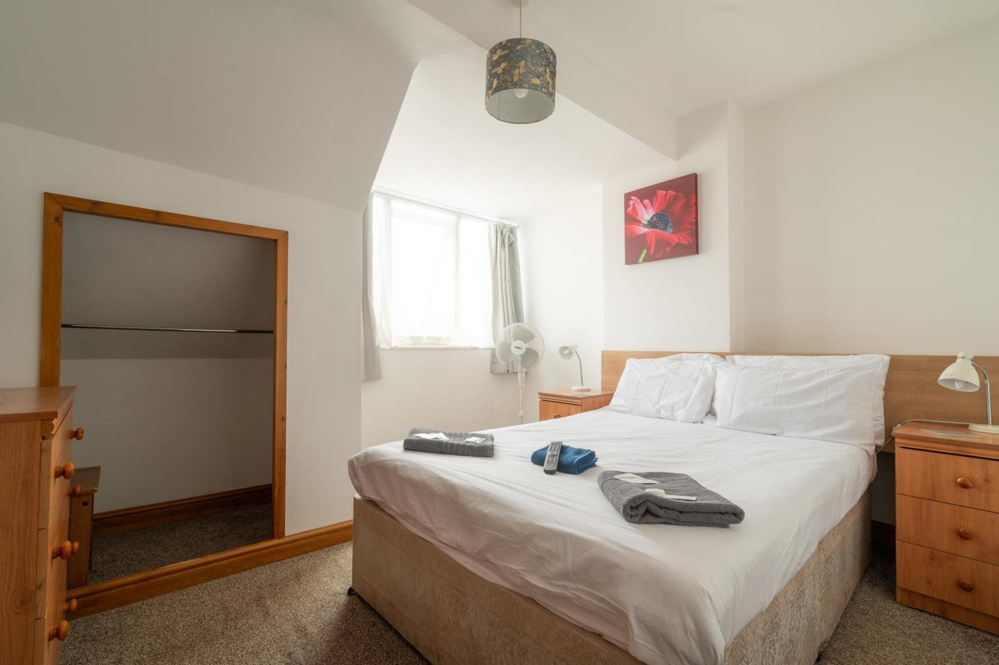Moonside Lets Hotell Skegness Exteriör bild